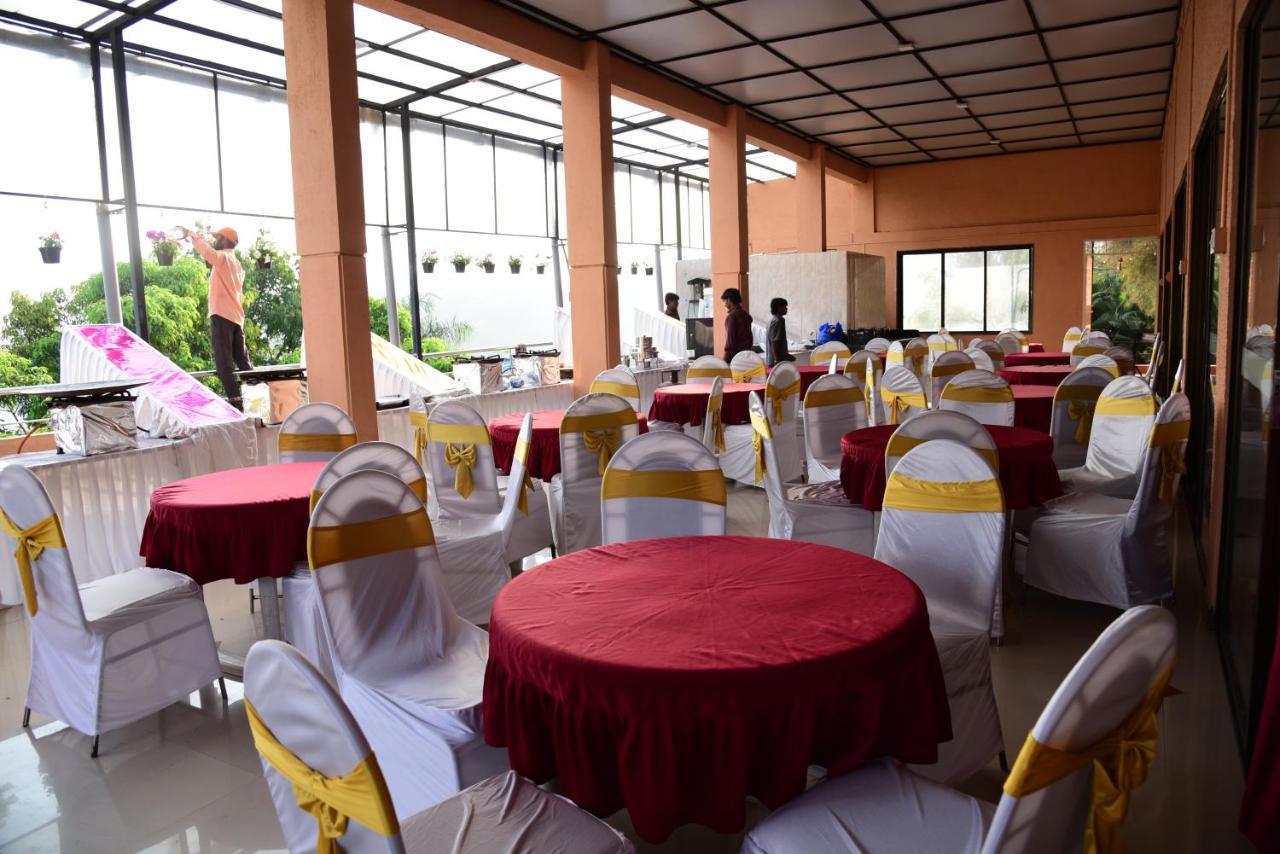 Surya Shibir Resort 浦那 外观 照片