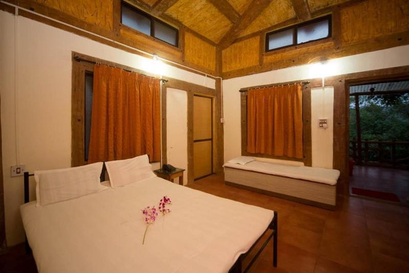 Surya Shibir Resort 浦那 外观 照片