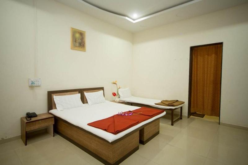 Surya Shibir Resort 浦那 外观 照片